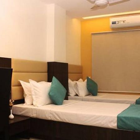 Crest Inn Καλκούτα Εξωτερικό φωτογραφία