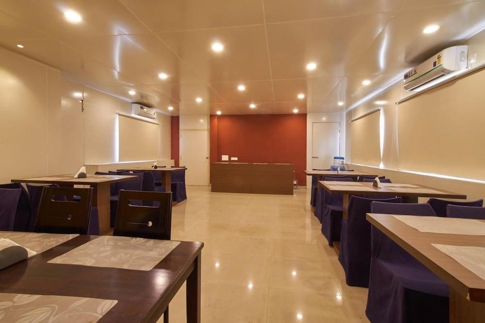 Crest Inn Καλκούτα Εξωτερικό φωτογραφία