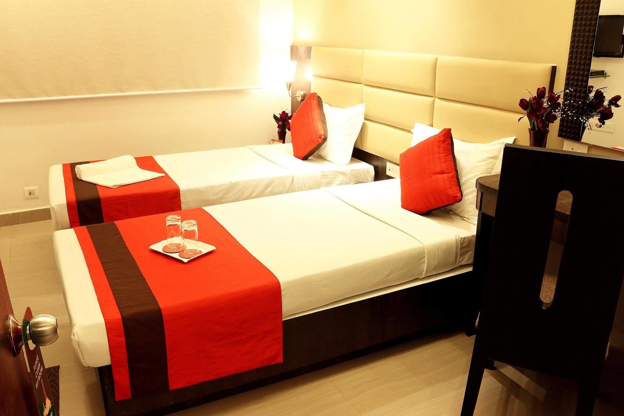Crest Inn Καλκούτα Εξωτερικό φωτογραφία