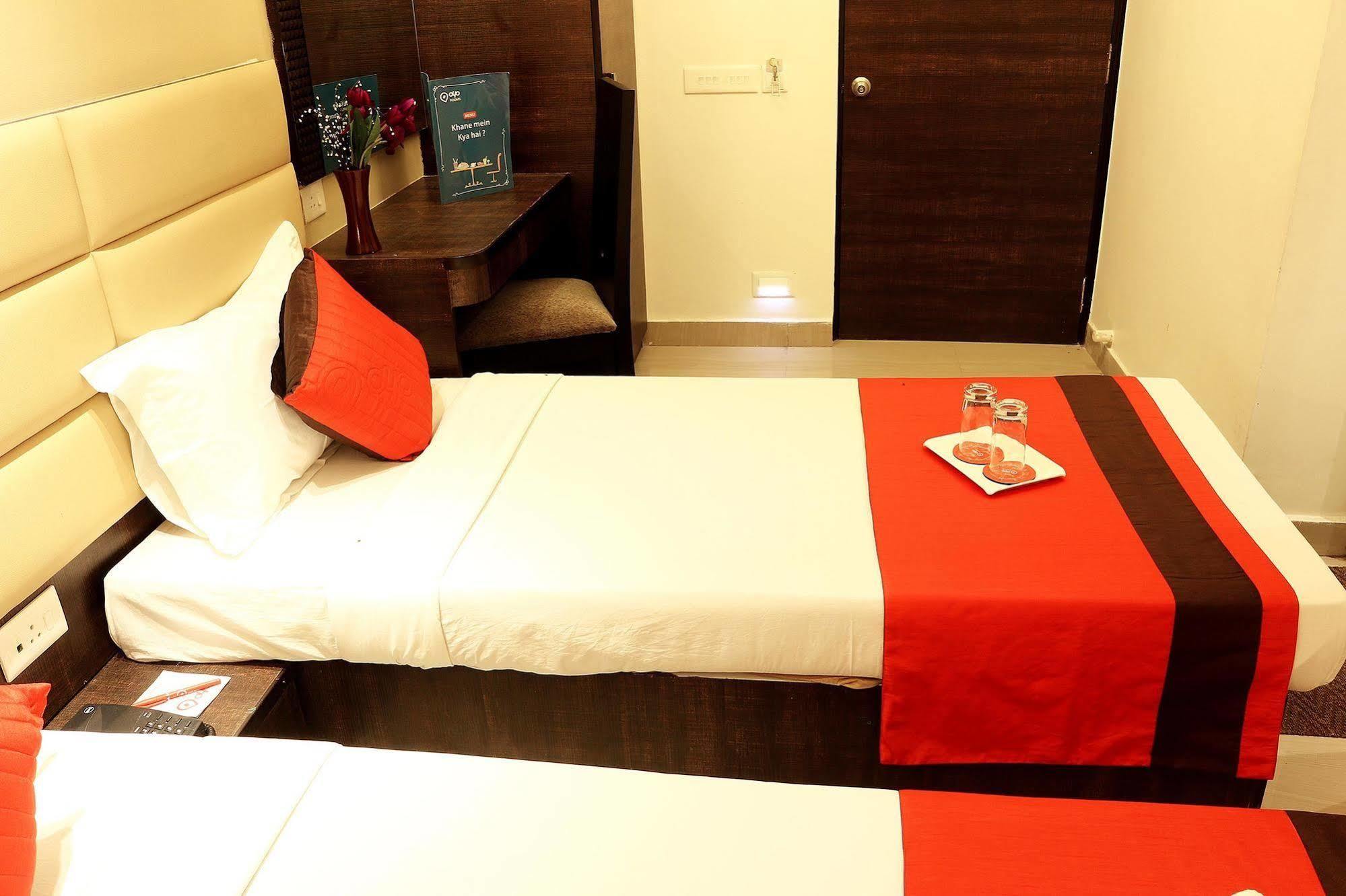 Crest Inn Καλκούτα Εξωτερικό φωτογραφία