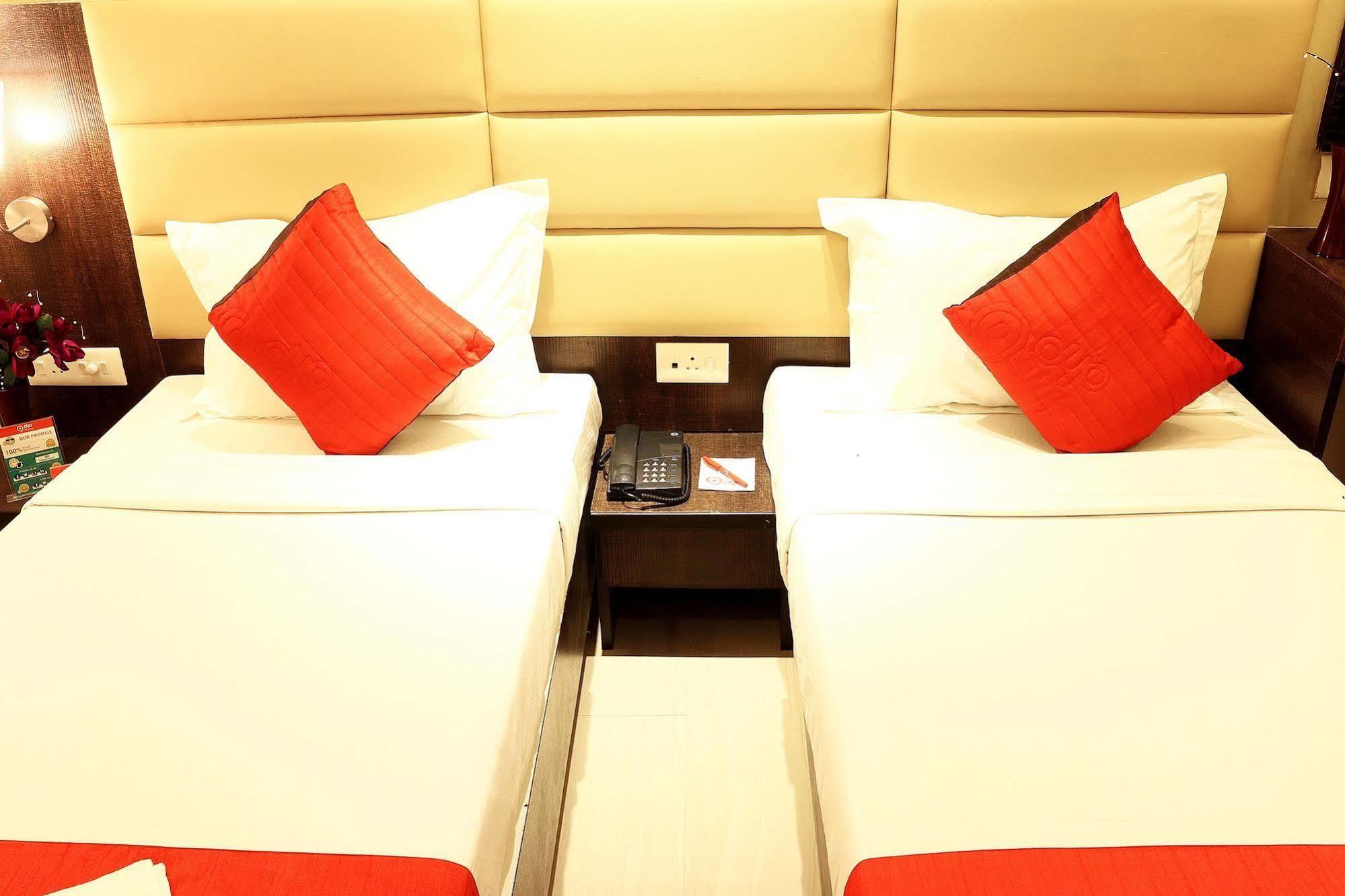 Crest Inn Καλκούτα Εξωτερικό φωτογραφία