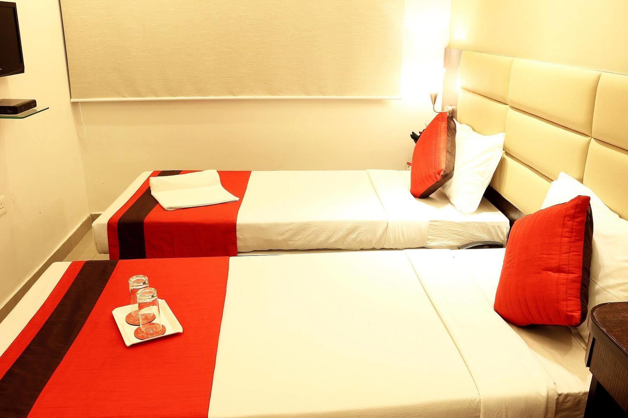 Crest Inn Καλκούτα Εξωτερικό φωτογραφία